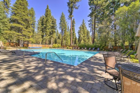 Scenic Carnelian Bay Townhome - Steps to Lake!